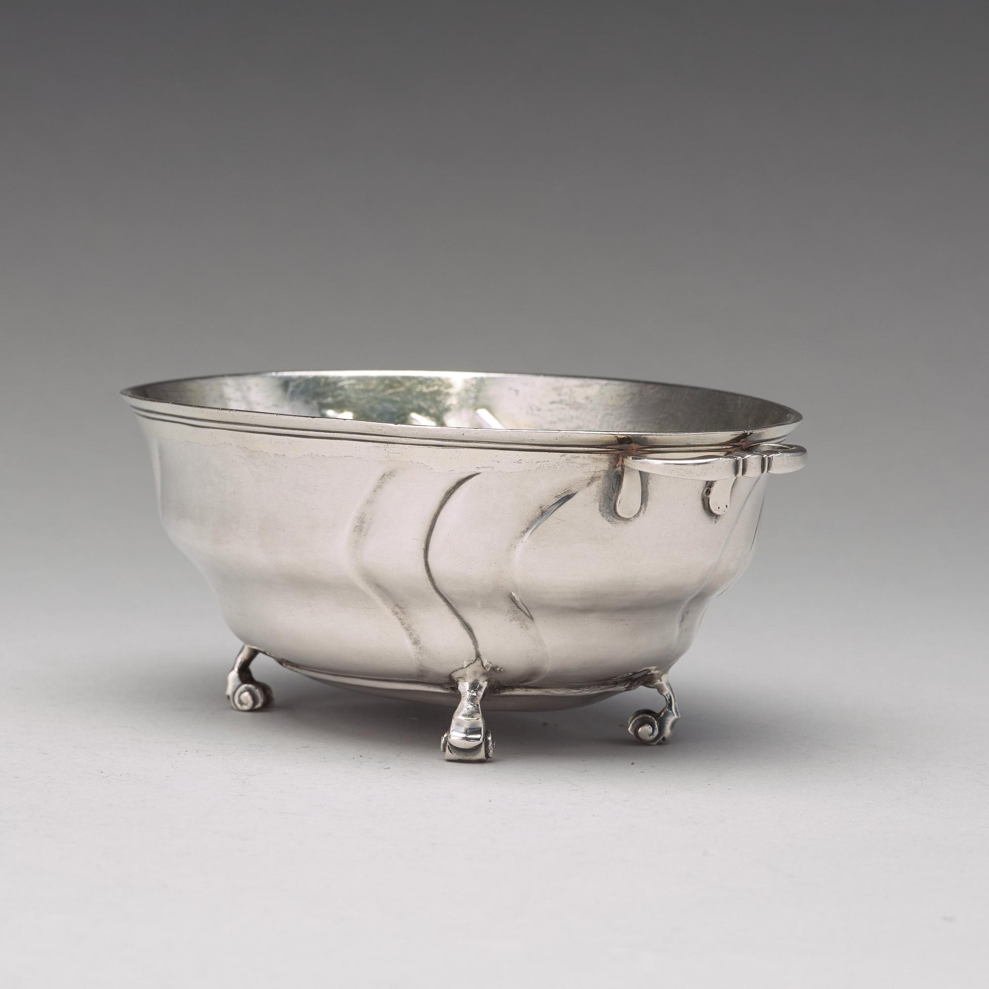 Arvid Castman, konfektskål, silver, Eksjö 1764. Senbarock/tidig rokoko.