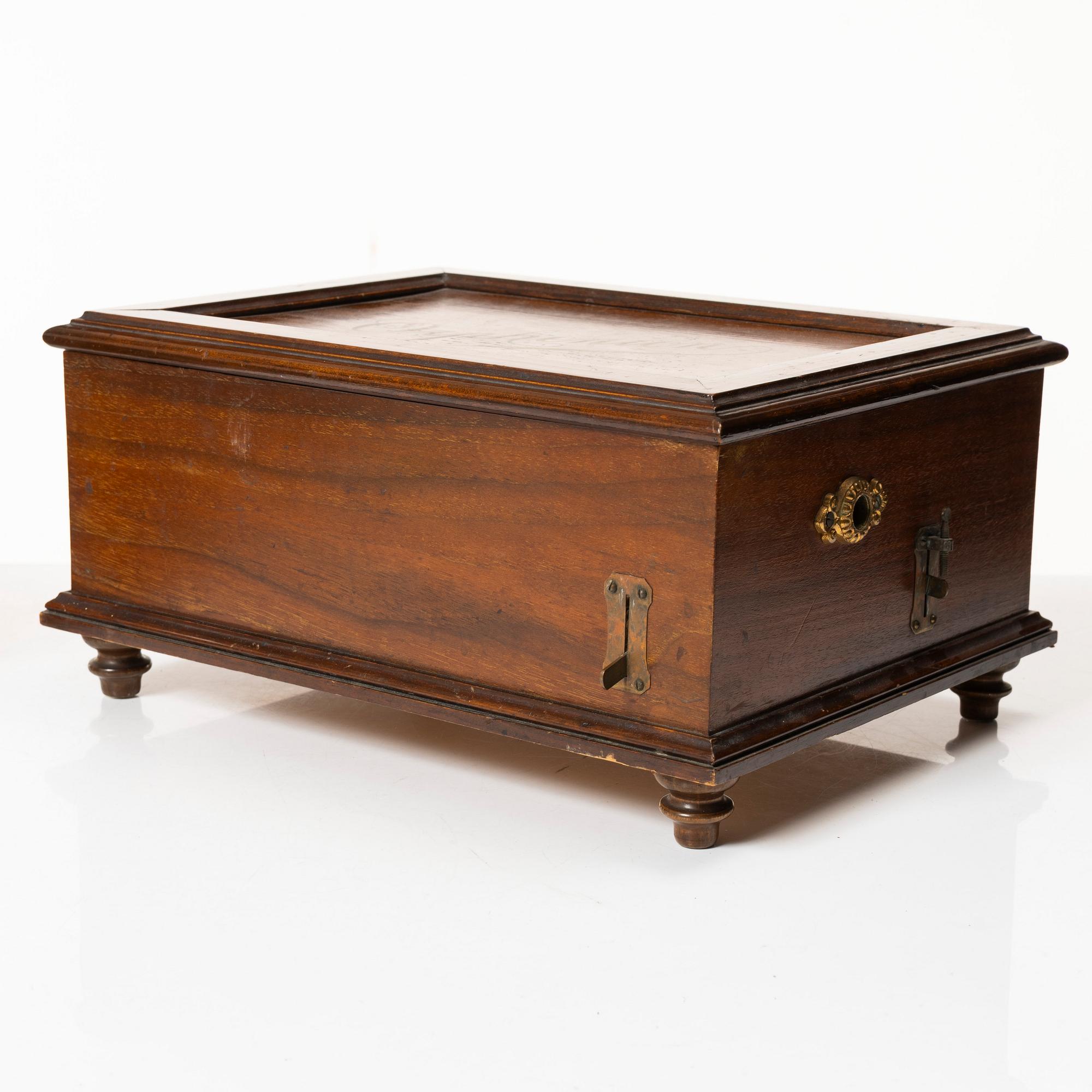 Speldosa, Orphenion, Tyskland, omkring år 1900.