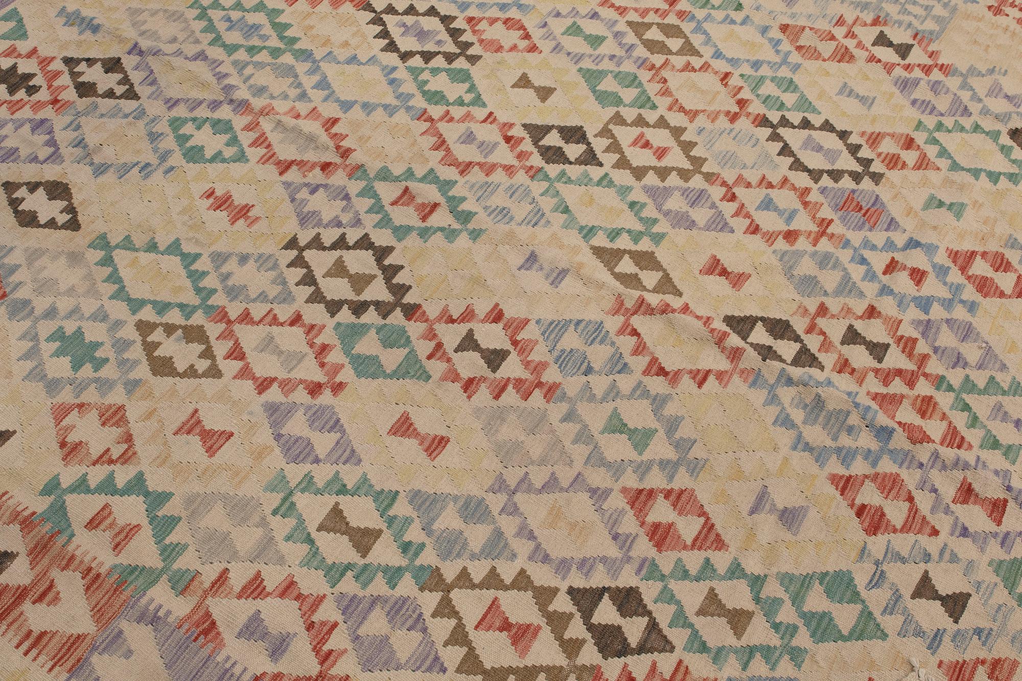 Matta, Kelim, ca 297 x 255 cm.