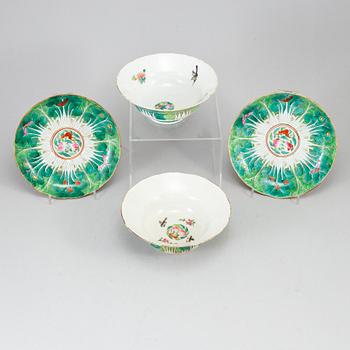 A pair of bowls, late Qing dynasty, circa 1900.