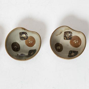 Sake-servis, sju delar, stengods, Japan, 1900-tal.