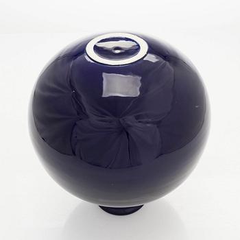 Inkeri Leivo, Konstkeramik, "Blue Velvet" osignerad.