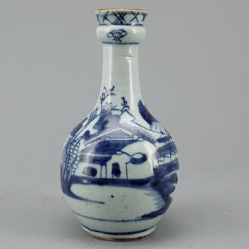 FLASKA, porslin, Kina, 1800-tal.