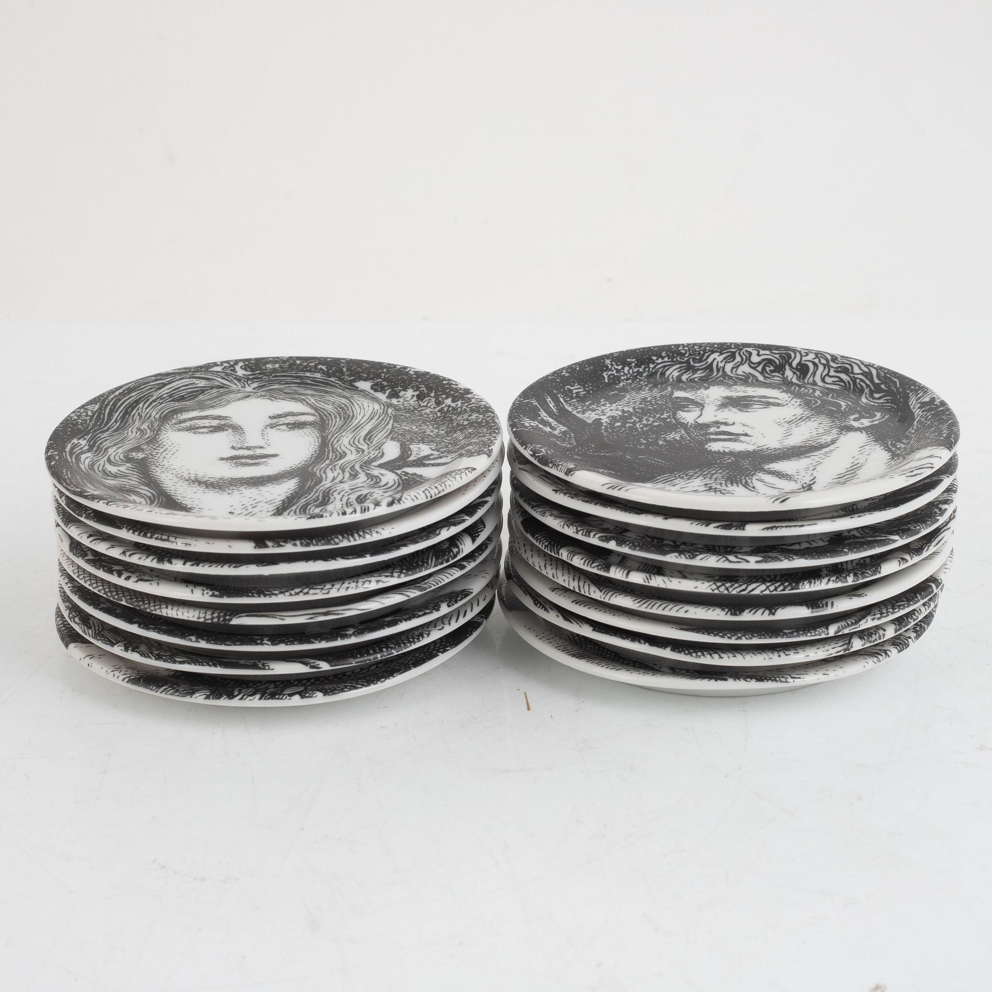 Piero Fornasetti, glasunderlägg, 16 st, "Adamo ed Eva", flintgods, Milano, Italien.