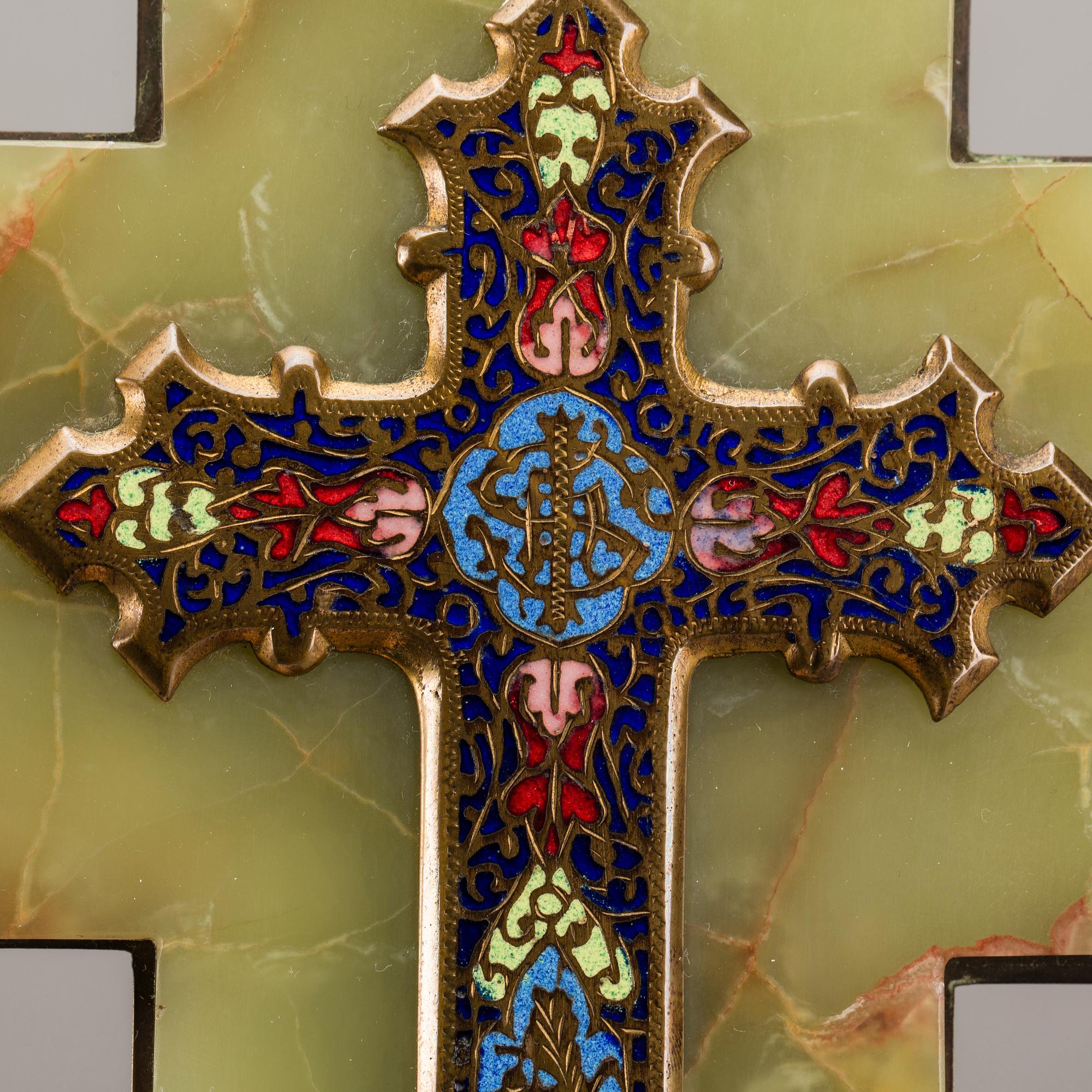 KRUCIFIX med VIGVATTENSKÅL, 1900-tal.