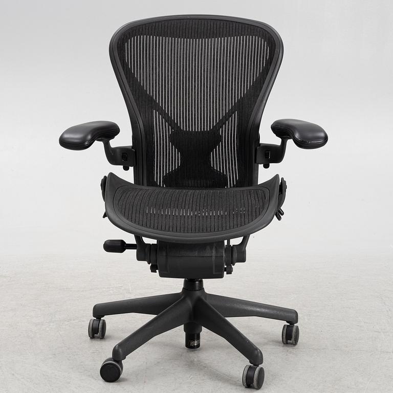 Don Chadwick/Bill Stumpf, desk chair, "Aeron", Herman Miller.