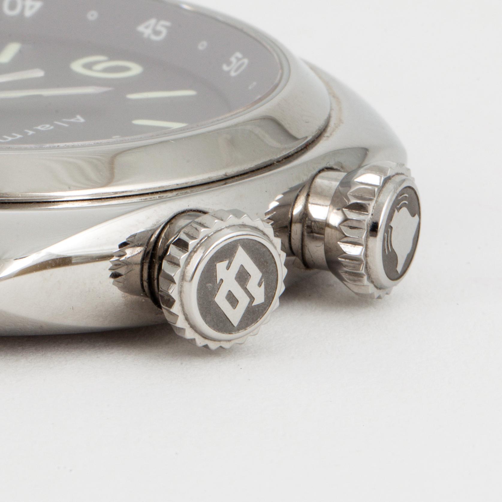 PANERAI, reseväckarur, limited edition, 51 x 52 mm.