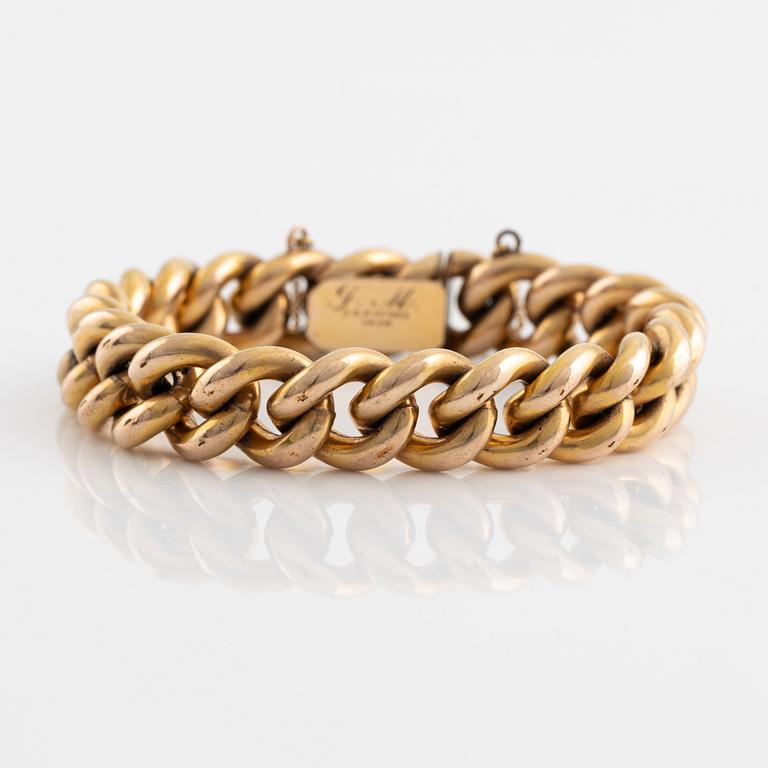 Curb link bracelet, gold plated.