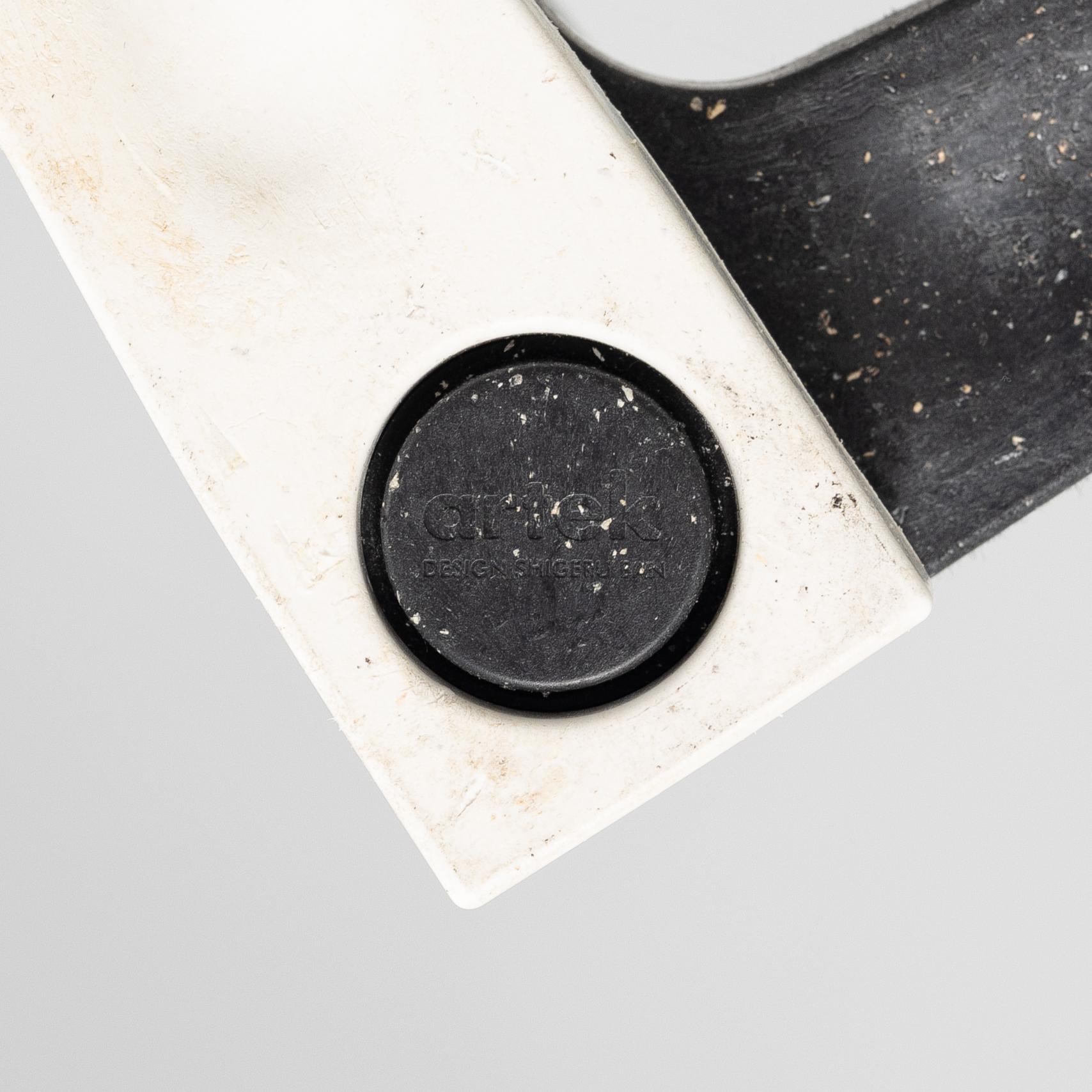 Shigeru Ban, stool/chair, "10-unit" system, Artek, 21st century.