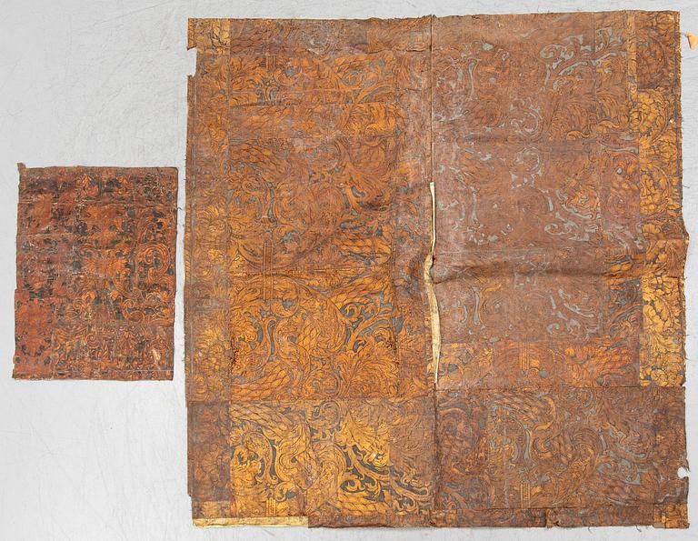 GILT LEATHER/WALLPAPER, probably Italy 17/18th century.