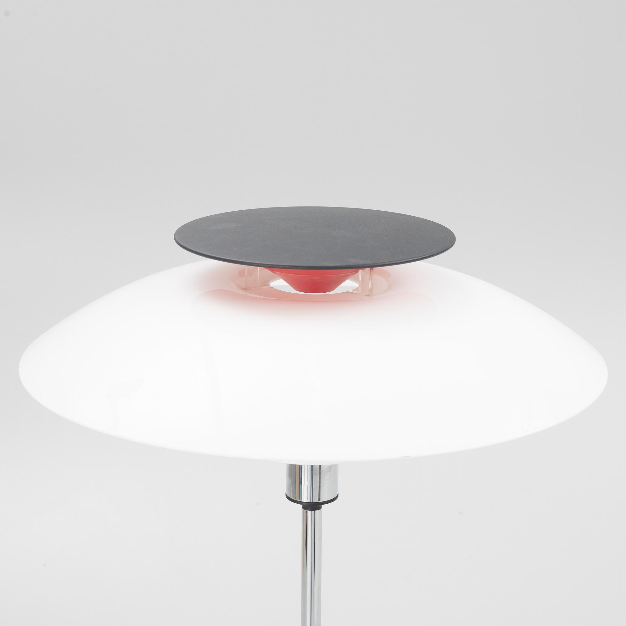 Poul Henningsen, golvlampa, "PH-80", Louis Poulsen, Danmark.