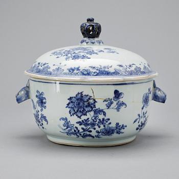 TERRIN, porslin, Kina, Qing dynastin, Qianlong, (1736-1795).