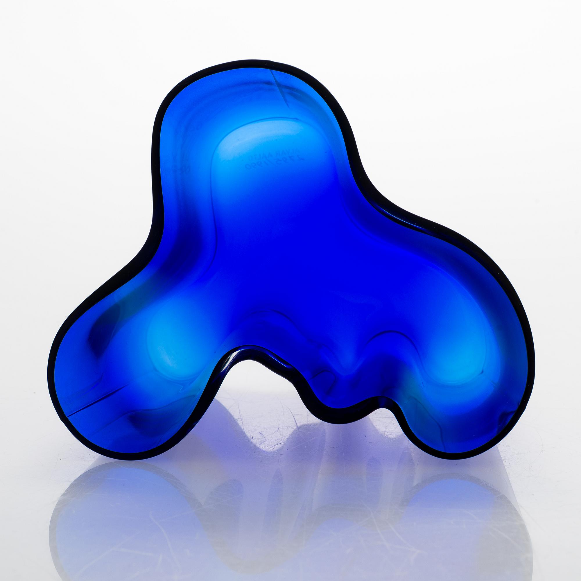 Alvar Aalto, vas, modell 3030, signerad Alvar Aalto 2795/1990.