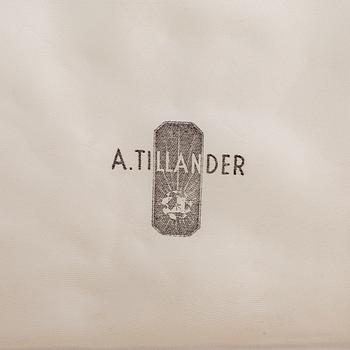Tillander, mokkalusikoita 10 kpl, veitsiä, 6 kpl, ja vati, emali ja hopea, Helsinki 1950-52, 1968 ja 1953.