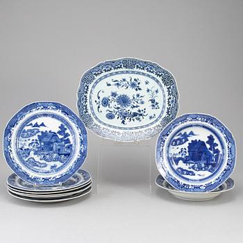 Nine blue and white export porcealin service dishes, Qing dynasty, Qianlong (1736-95).