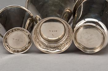 BÄGARE, 3 st, silver, Stockholm och Malmö, 1871, 1897 samt 1910. Total vikt ca 186 g.