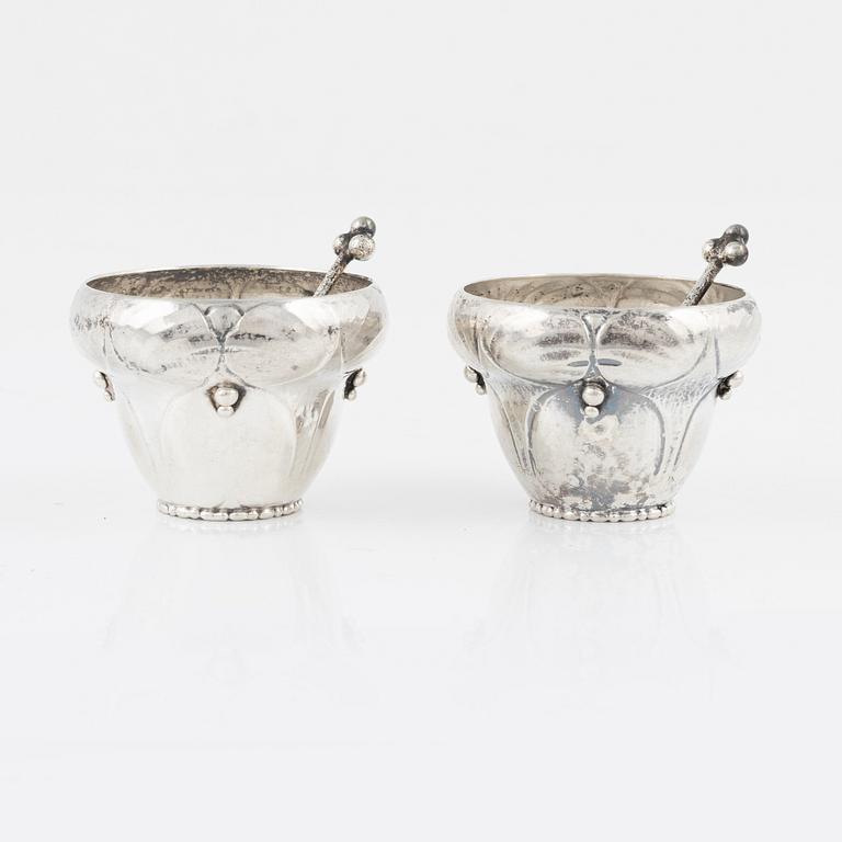 Frederik Kastor Hansen, saltkar, ett par, silver, jugend, Frederiksberg/Köpenhamn, omkring 1910.