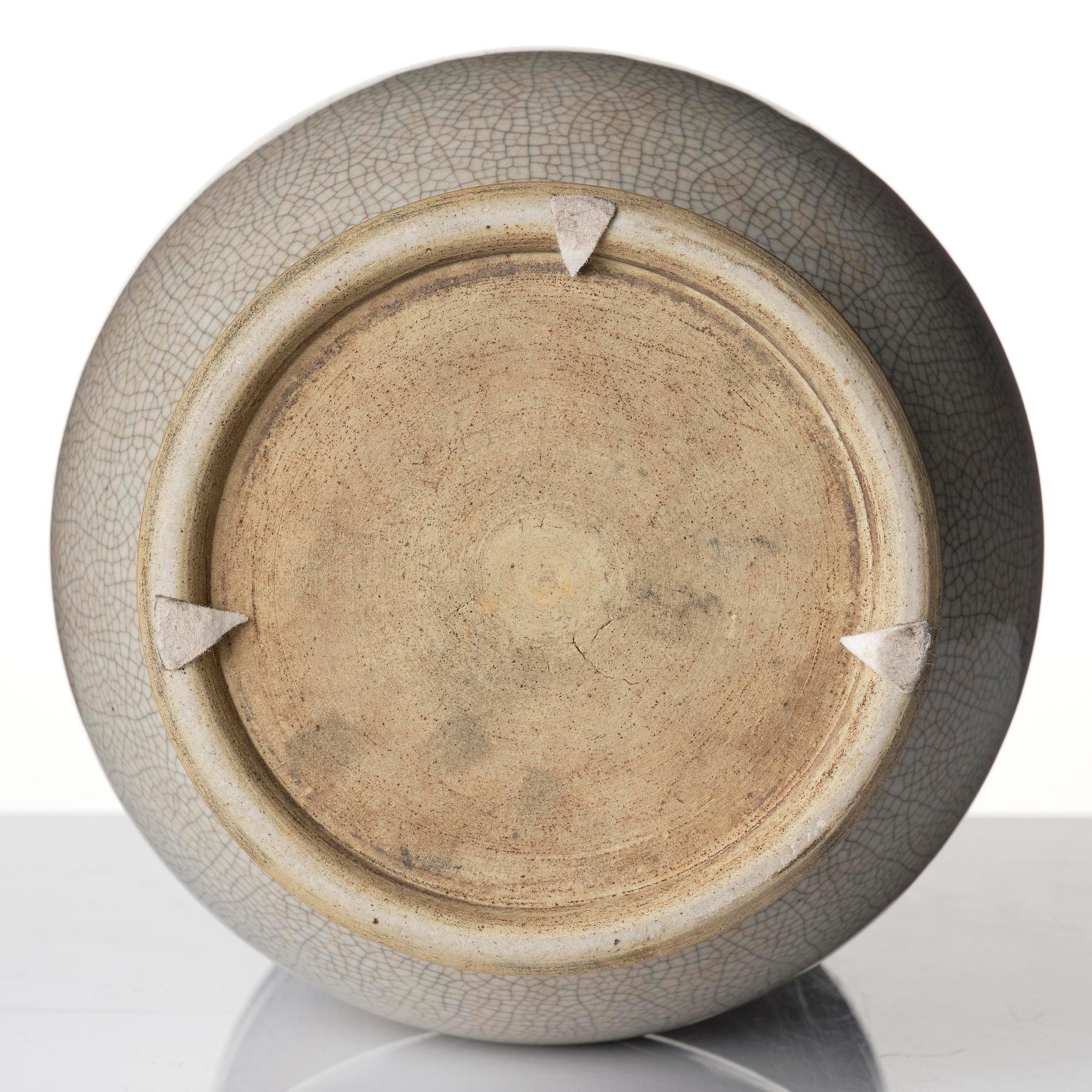 Vas, ge-glasyr. Qingdynastin, 1800-tal.