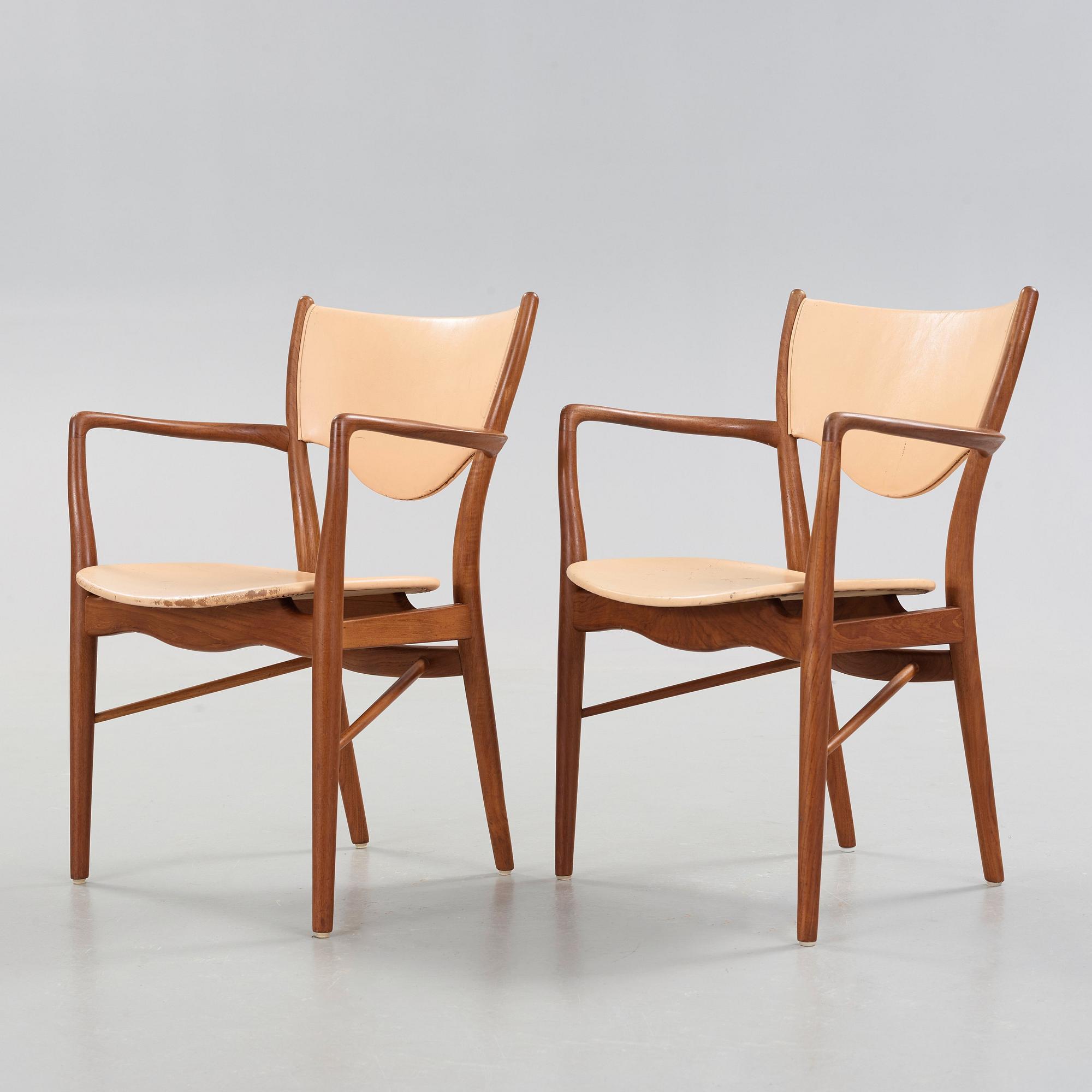 Finn Juhl, a pair of teak 'BO 72' easy chairs, Bovirke, Denmark 1950's.