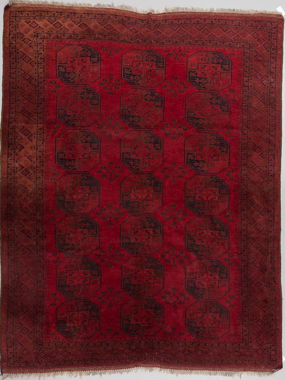 MATTA. Old Afghanistan/Ersari. Ca 324 x 259 cm.