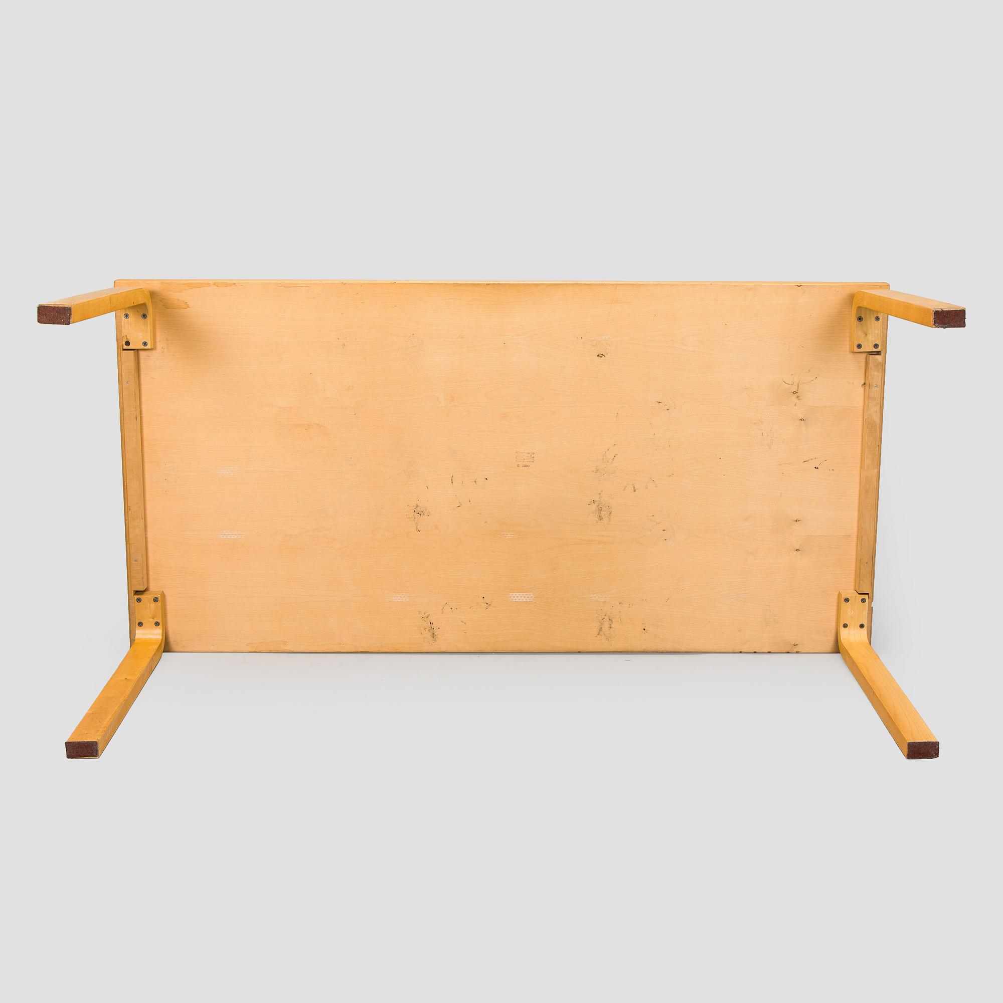 Alvar Aalto, Pöytä 81A Artek, 1900-luvun loppu.