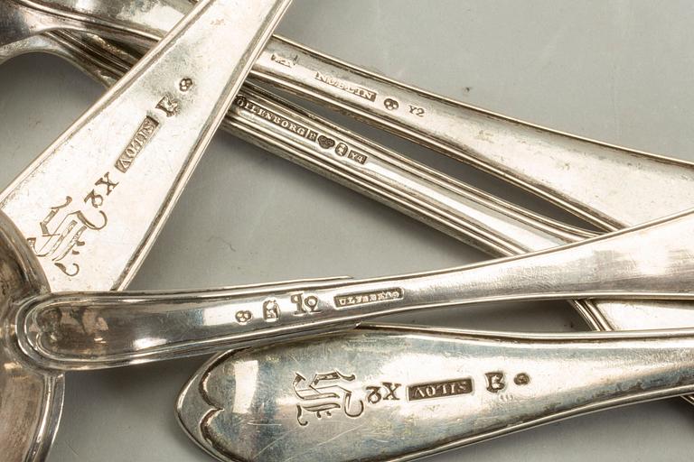 SKEDAR 4 st samt STRÖSKED, silver 17/1800-tal, vikt 334 g.