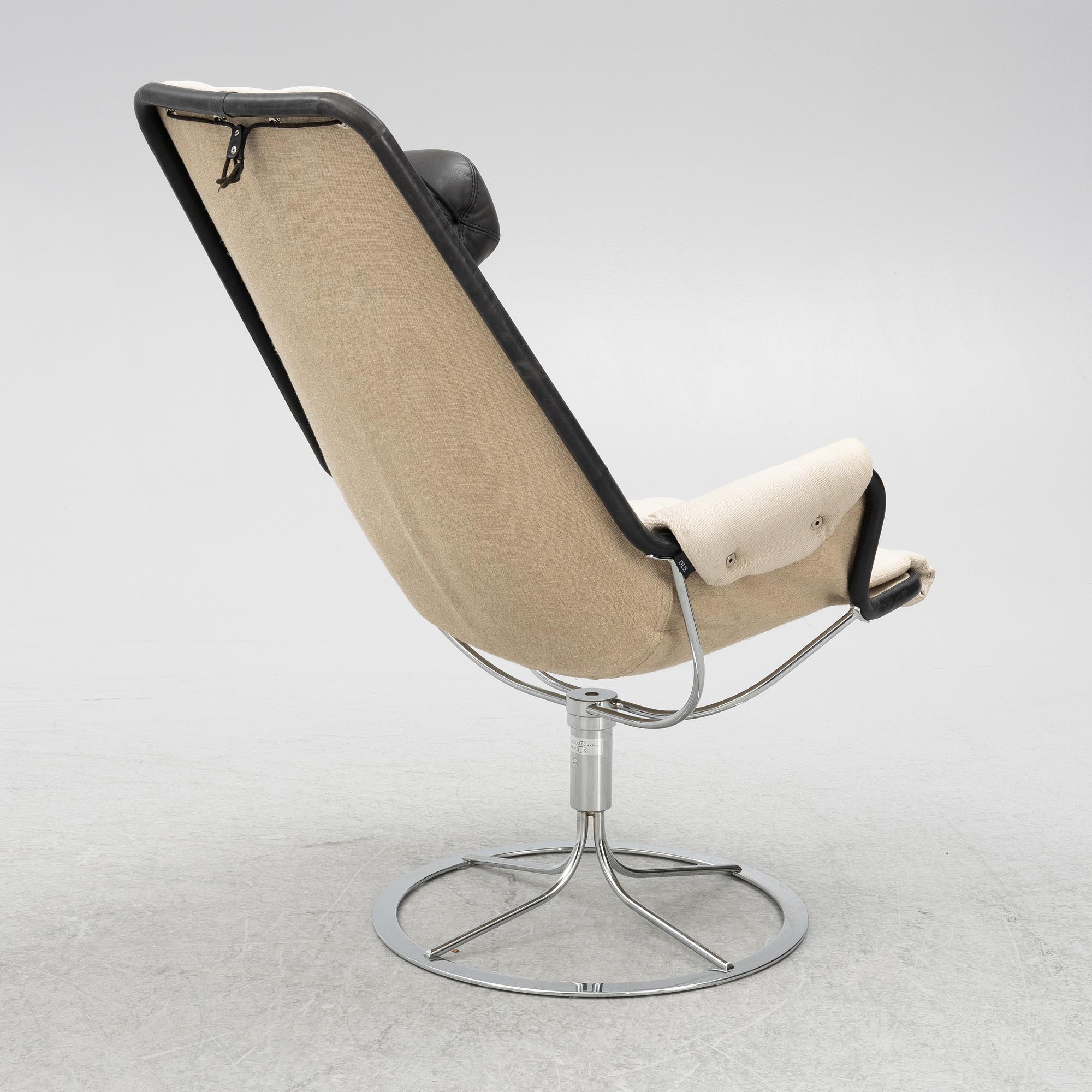 Bruno Mathsson, armchair "Jetson" and table, DUX,  and Bruno Mathsson International, Värnamo.