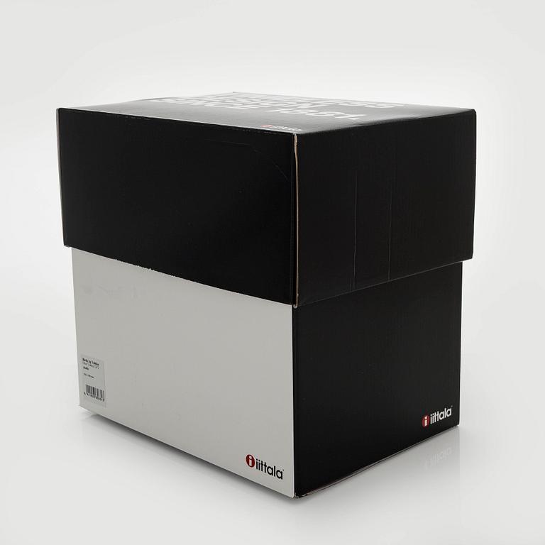 Oiva Toikka, A glass bird, 'Uuno', signed O. Toikka Iittala.