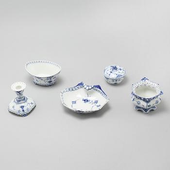 64 pieces of porcelain tableware from Royal Copenhagen, model "Musselmalet", 20th century.