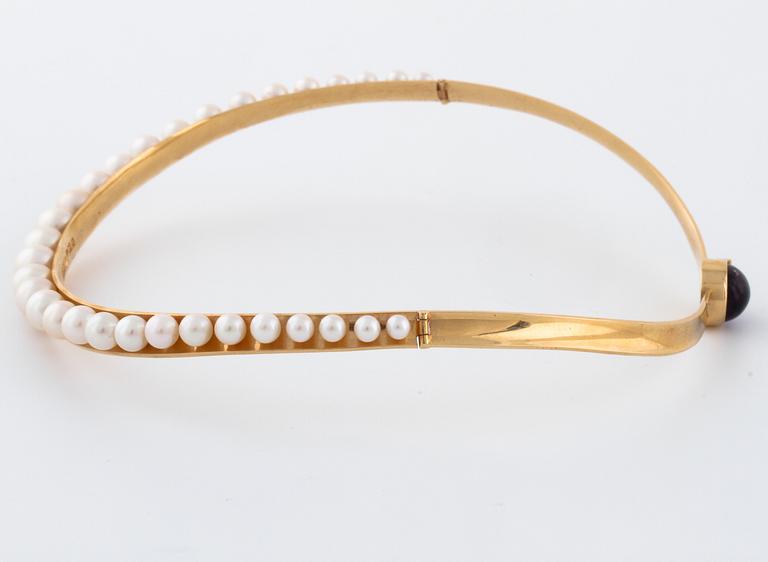 A amethyst and cultured pearl necklace by Karl-Erik Palmberg, Alton, Falköping, 1968.