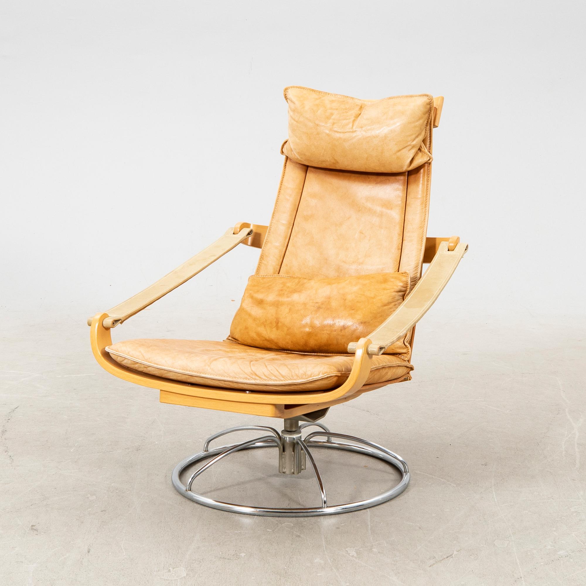 Åke Fribyter, a leather easy chair Nelo 1980s.