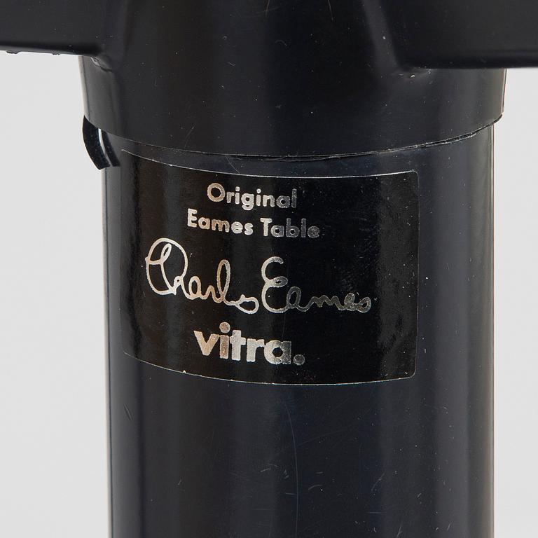 Charles & Ray Eames, konferensbord, "Segmented Table", Vitra 2005.