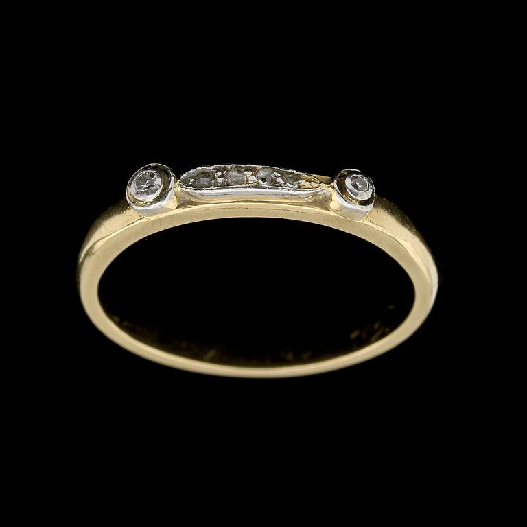 RINGAR, 3 st, 18k guld samt 14k guld. Tot vikt 8 g.