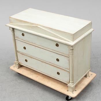 A mid 19th Century chest of drawers, Karl Johan.