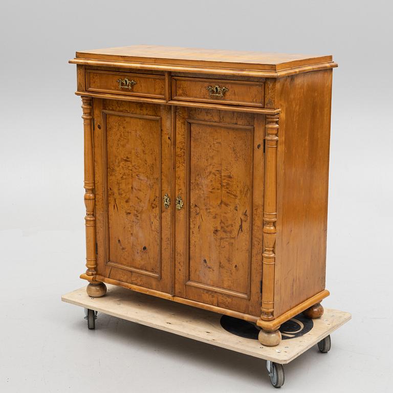 Skänk, nyrenässans, sent 1800-tal.