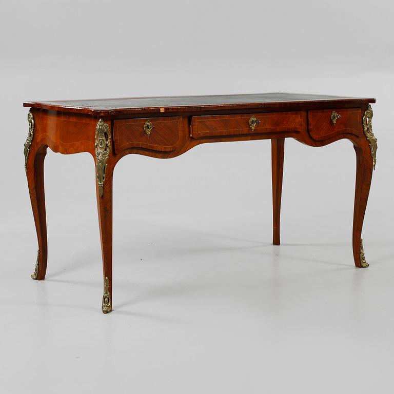 SKRIVBORD, Louis XV-stil, 1900-tal.