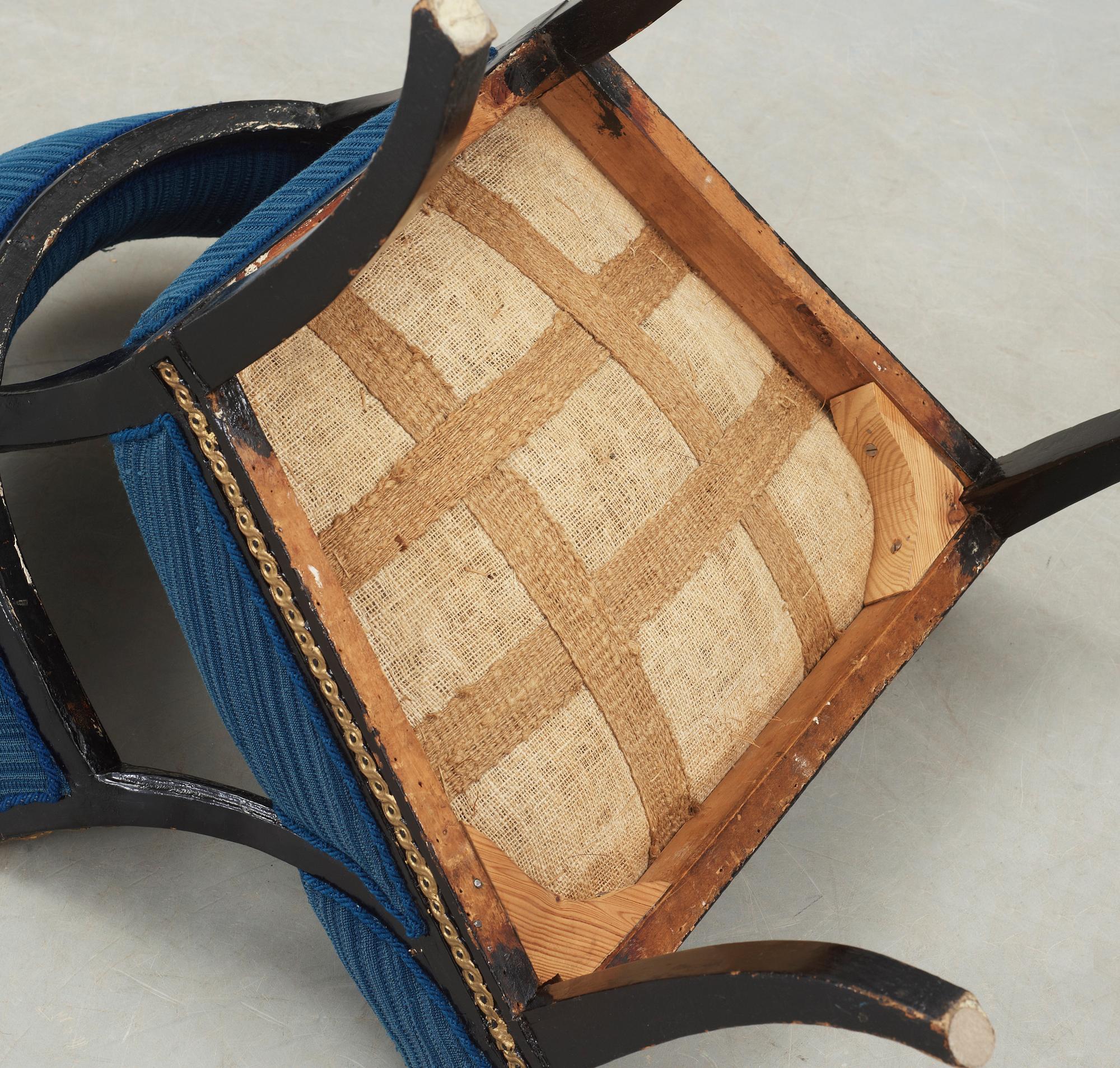 BALJFÅTÖLJ, sengustaviansk, tidigt 1800-tal.