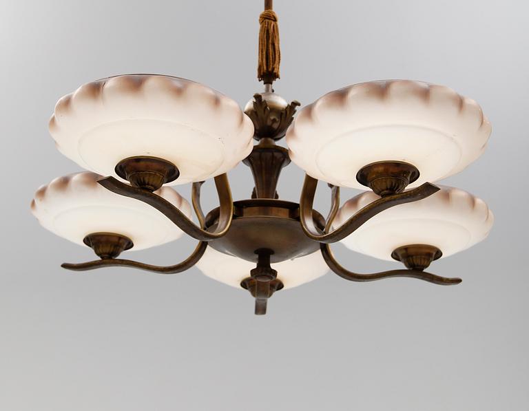 TAKLAMPA, 1900-talets första hälft. Höjd ca 72 cm.