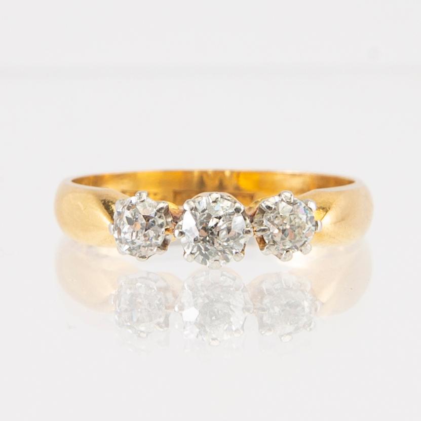 Ring 18K red and white gold set with old-cut diamonds, Olaus Andersson Landskrona 1883.