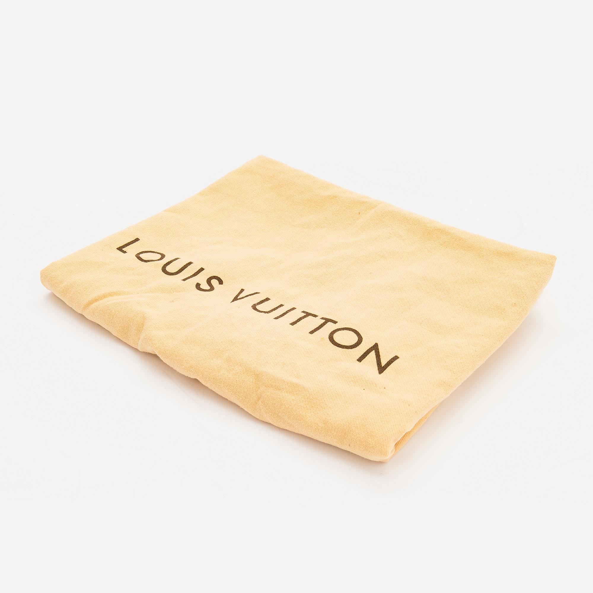 Louis Vuitton, a Damier Graphite 'Daniel MM Messenger Bag.