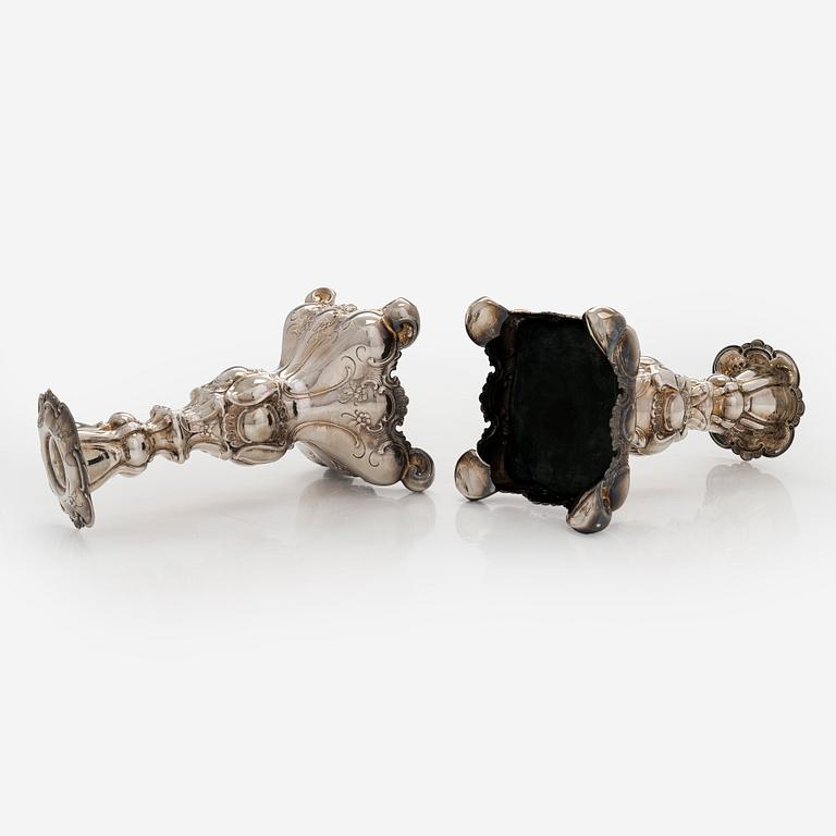 Kynttilänjalkapari, hopeaa, GAB, Ruotsi 1950.