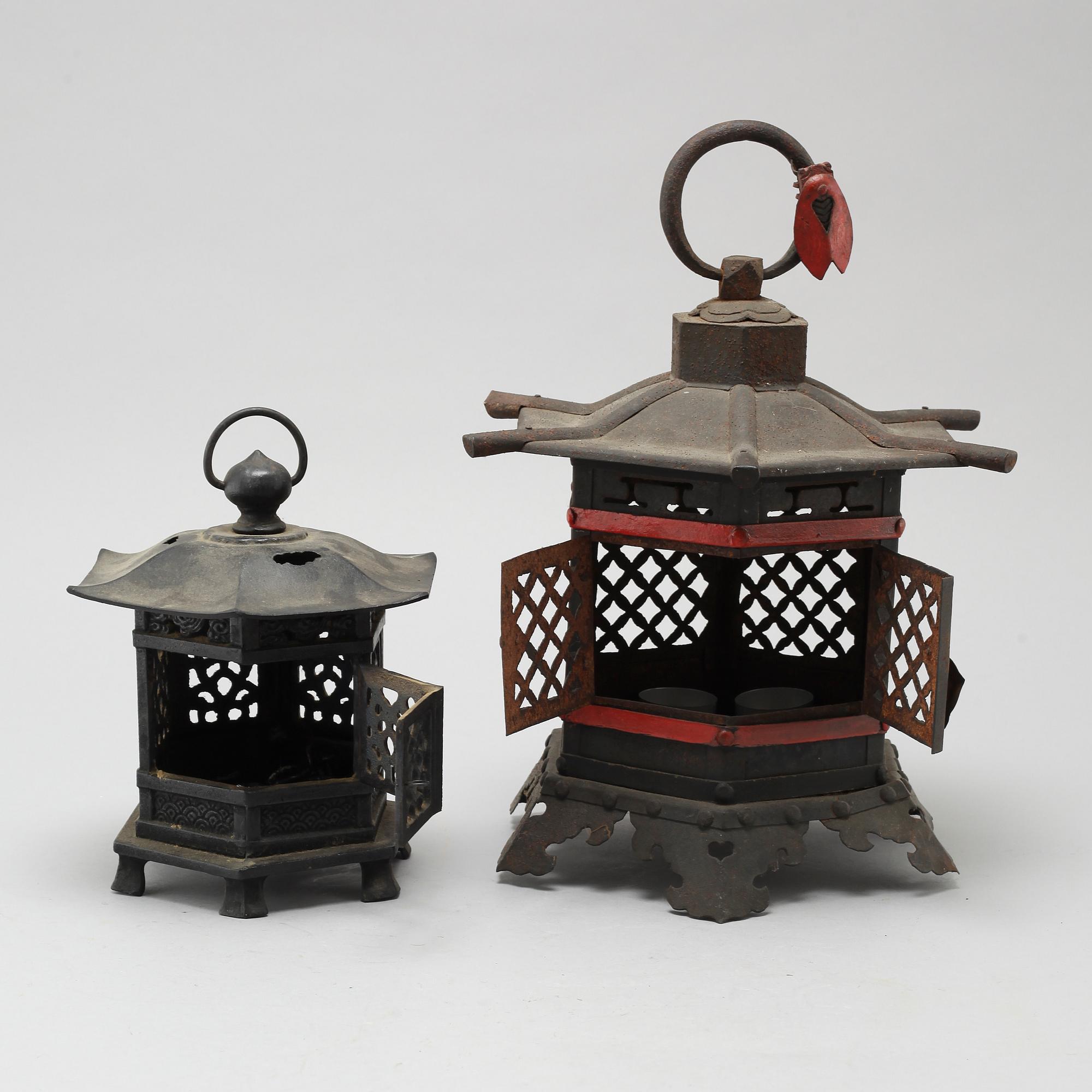 Two Japanese lanterns, 20th century.