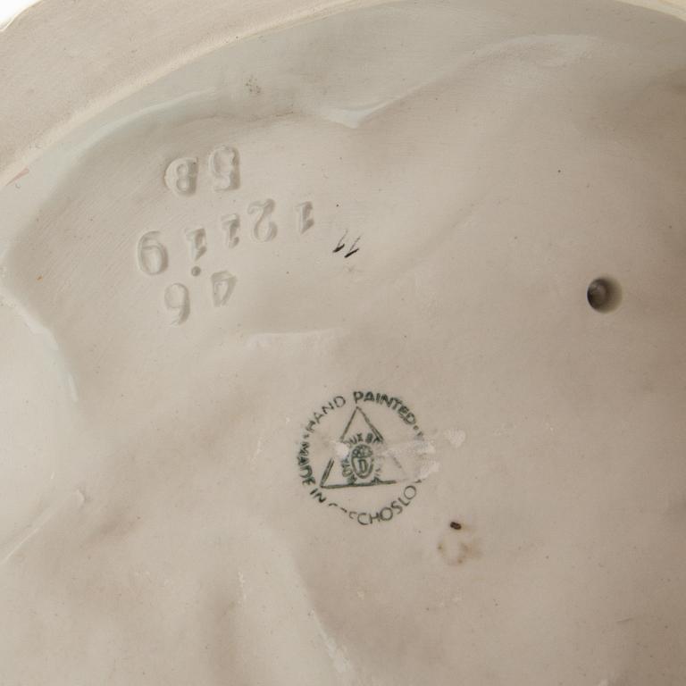 Figure Royal Dux 20th century porcelain.