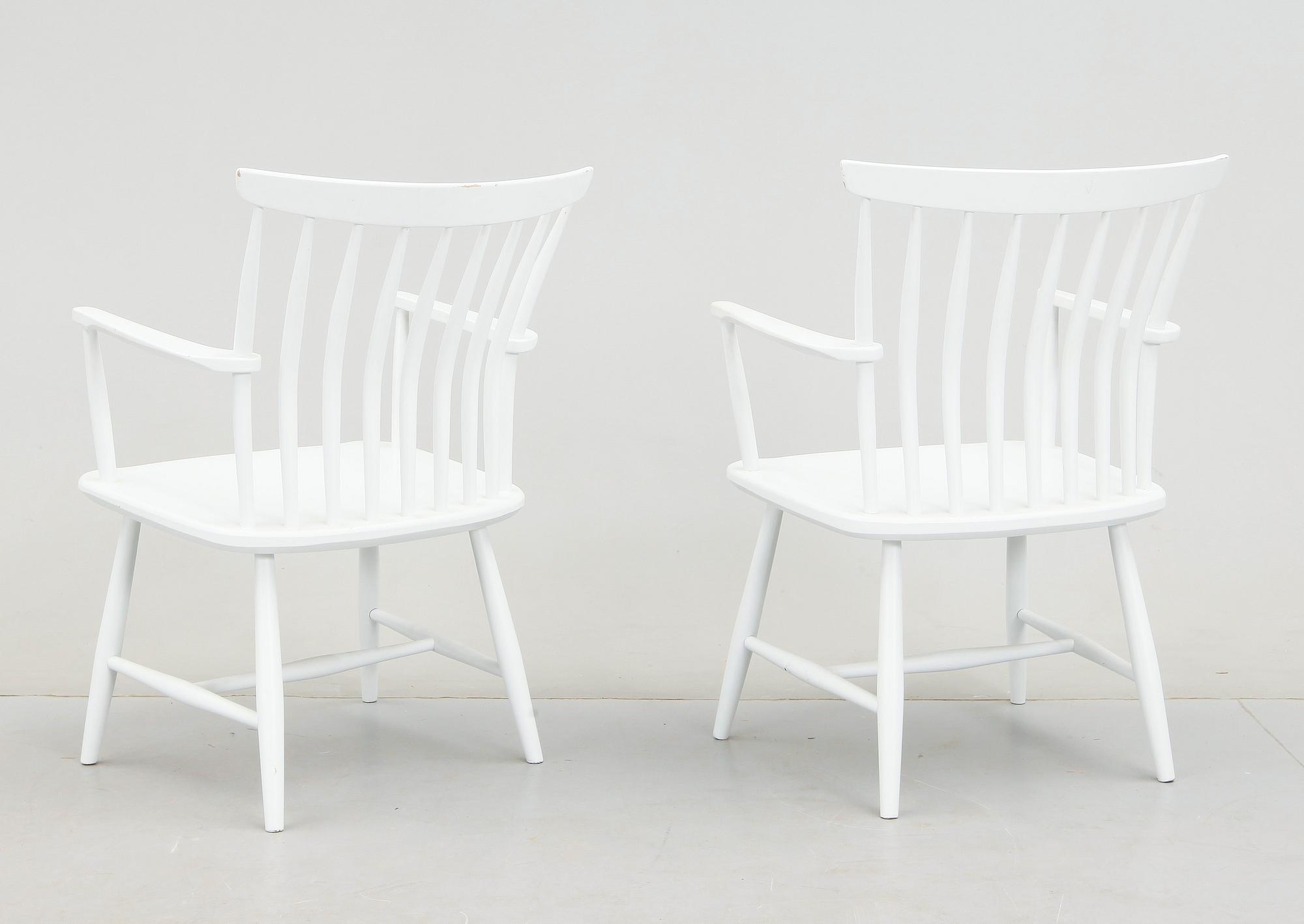 KARMSTOLAR, ett par, "Åkerblomstolen", omkring 1900-talets mitt.