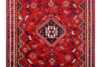 A Qasgqai carpet, c. 252 x 162 cm.