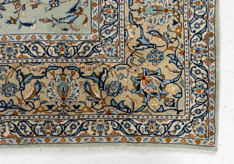 Carpet, Keshan, approx. 330 x 245 cm.