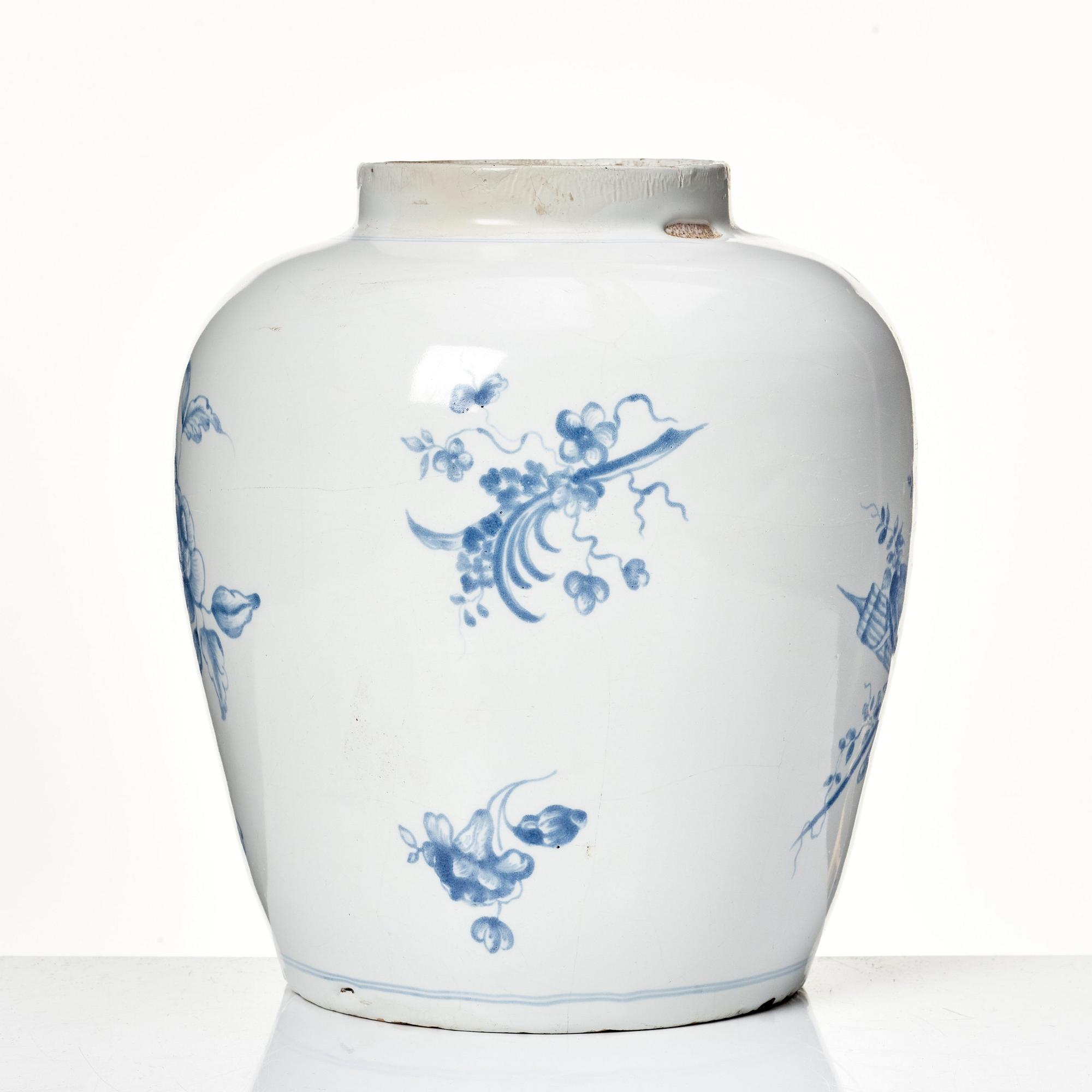 A Swedish faience jar, Marieberg, 18th Century.
