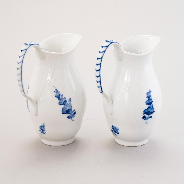 ROYAL COPENHAGEN, A 40-piece set of 'Blå Blomst" tablewear, second half of the 20th century.