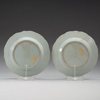 A famille rose serving dish and two dinner plates, Qing dynasty, Qianlong (1736-95).
