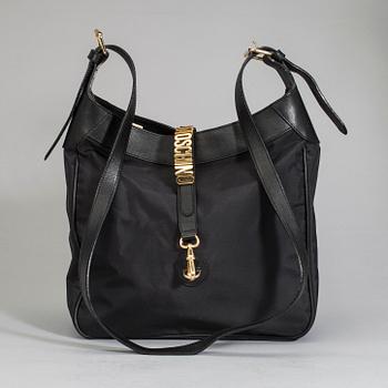 VÄSKA, Moschino.